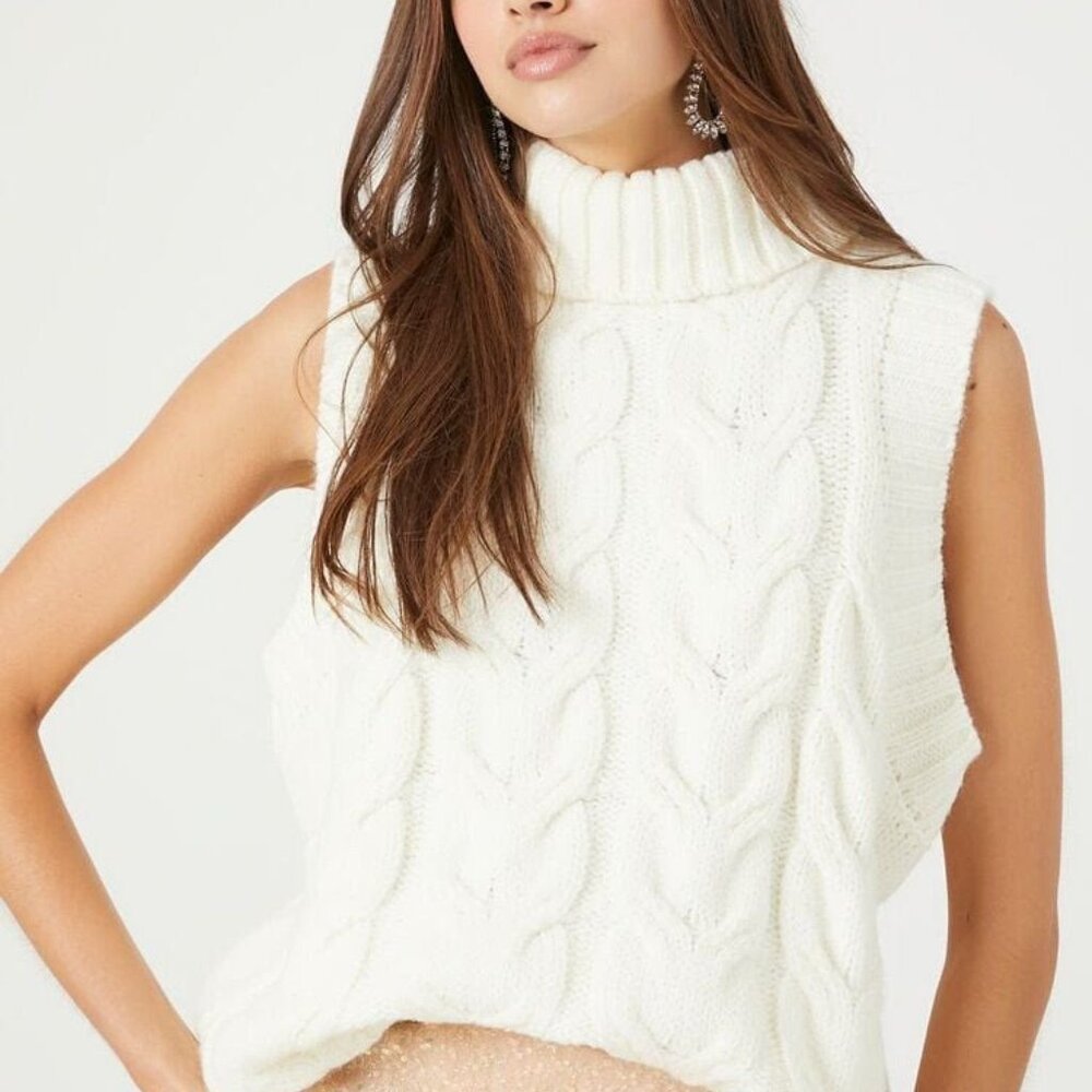 Forever 21 Women's White Sleeveless Sweater Vest High Collar Cable Knit Size S